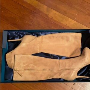 Sergio Rossi suede platform boot